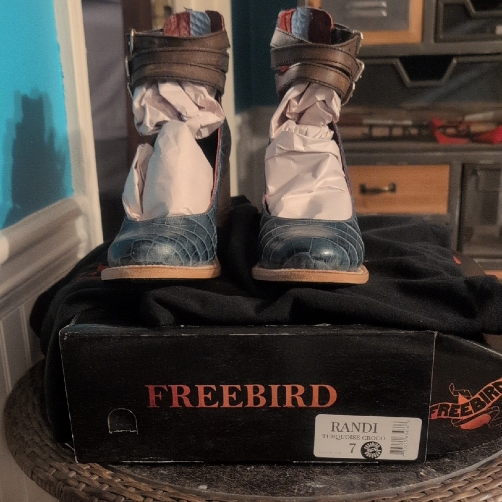 Freebird Randi Boots in Blue and Brown